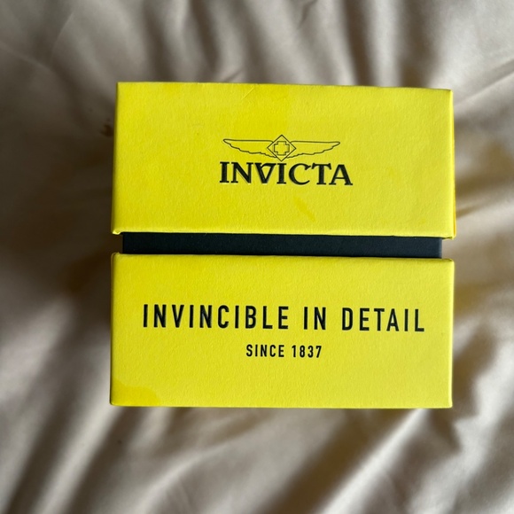 Invicta Women’s Watch - Picture 4 of 4